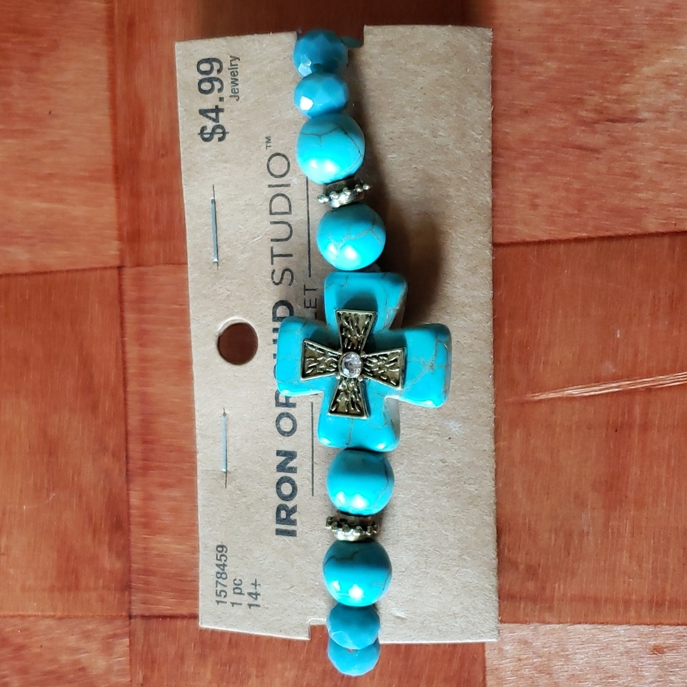 Iron Orchid Studio Faux Turquoise Stretch Cross Bracelet